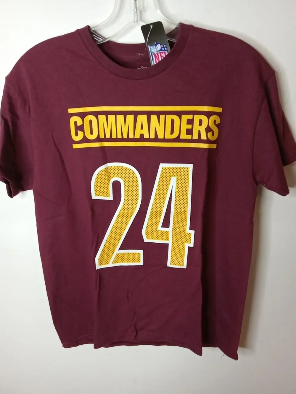 NWT WASHINGTON Commanders Youth Size Large ANTONIO GIBSON #24